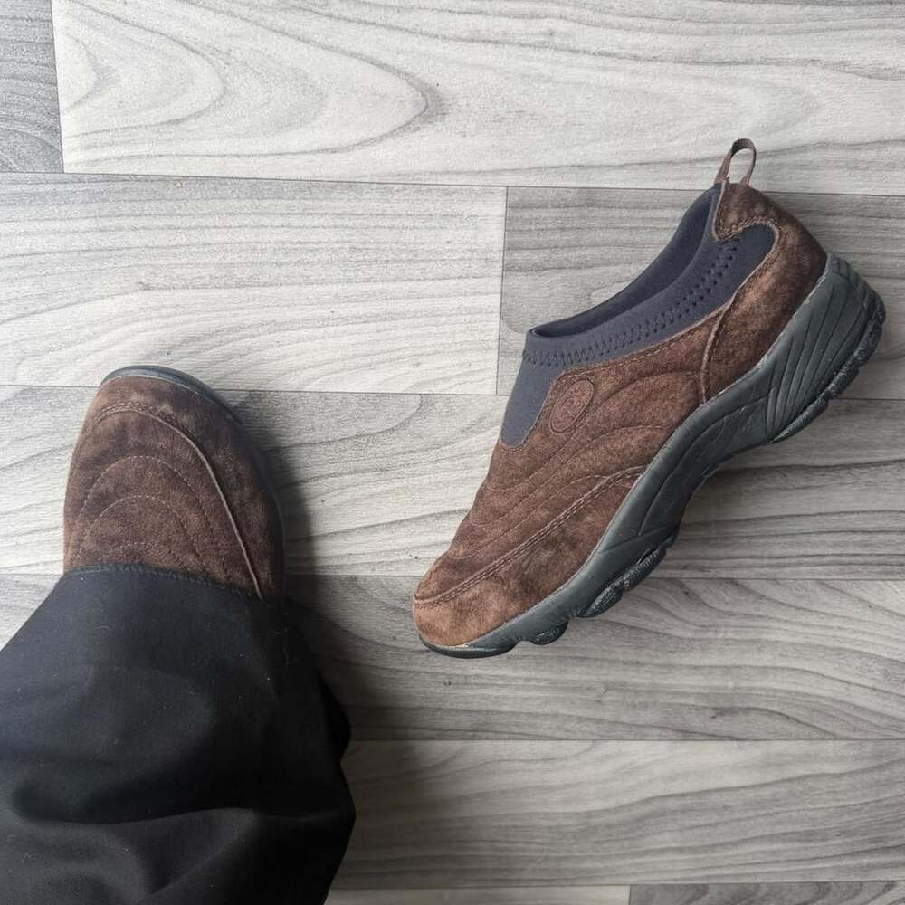 Propet W3850 Slip-On Shoes Size USA 7.5 M(B) Brown Suede